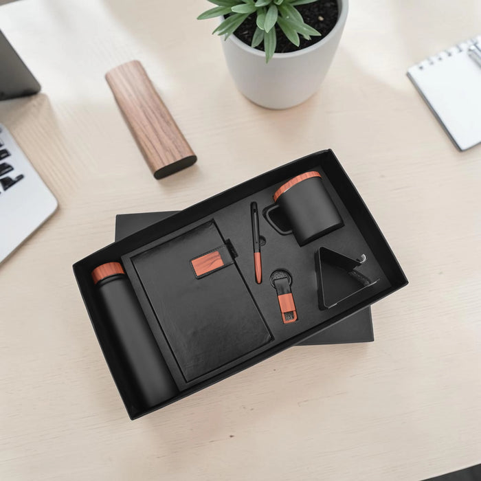 Premium 6 in 1 bottle set for executive gifting