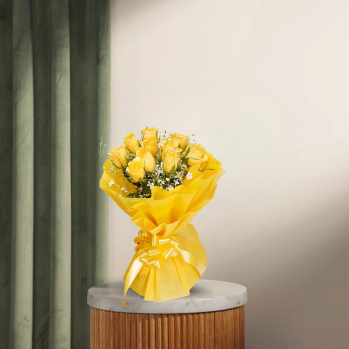 8 Yellow Roses
