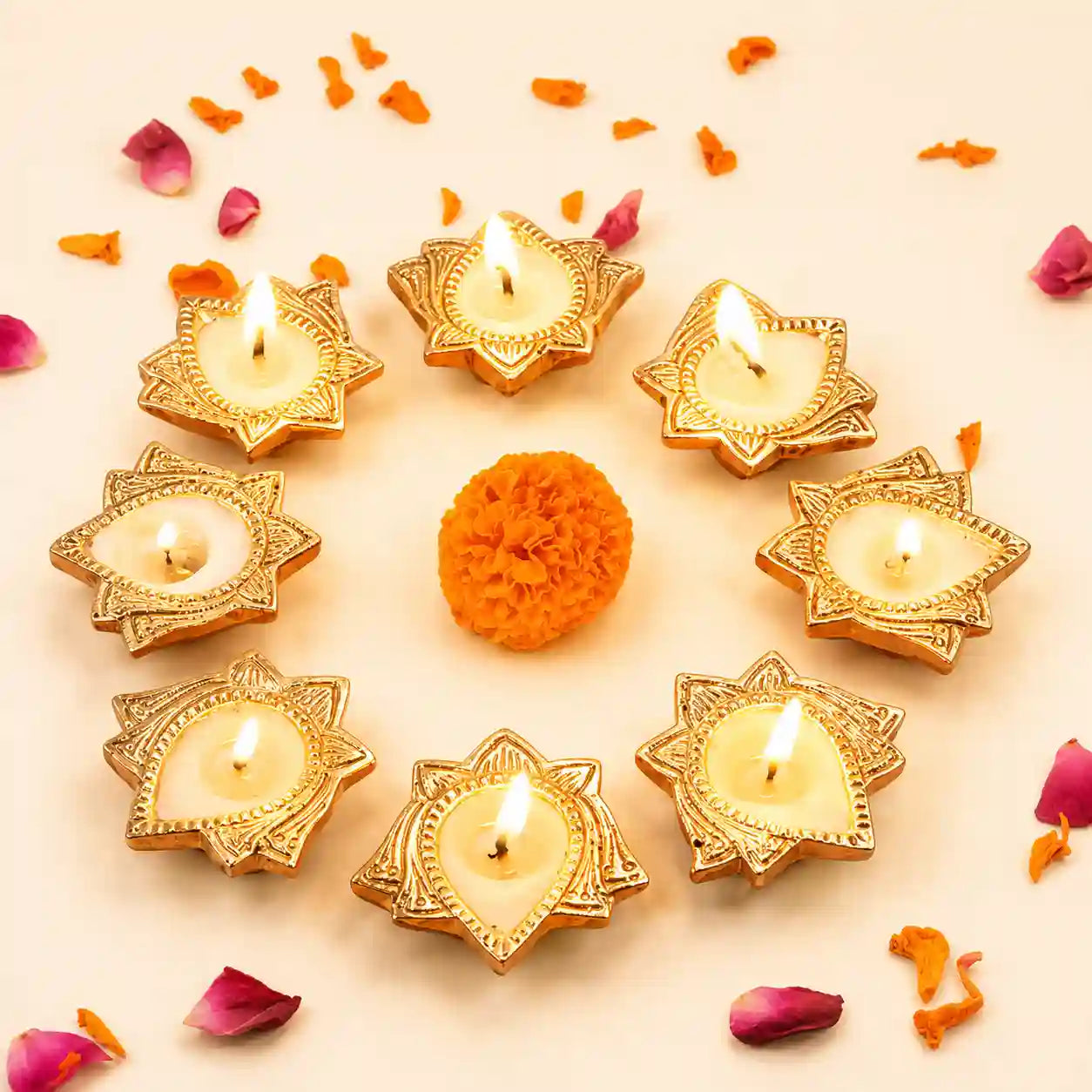 Set of 8 Mini Lotus Candles
